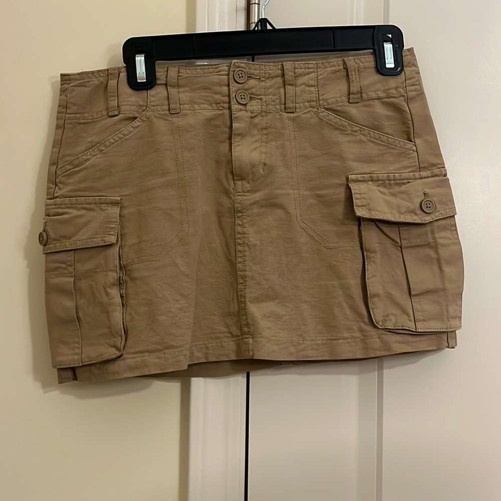 Brandy Melville Beverly Cargo Skirt